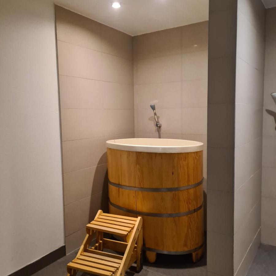 Apartament Czarna Gora Bormio 2 Сенна Экстерьер фото